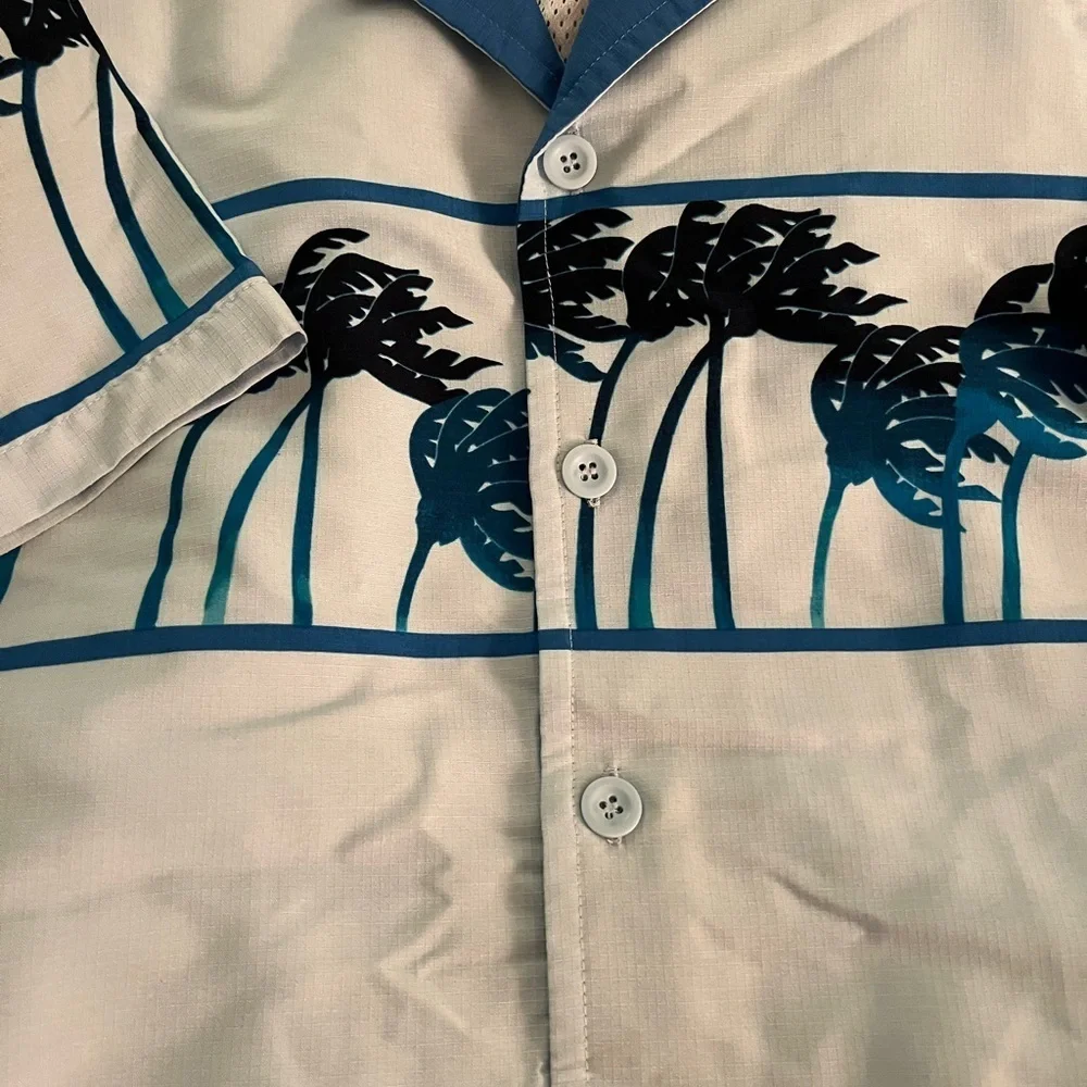 Disney World wide services men’s Hawaiian shirt.  Men’s XL
